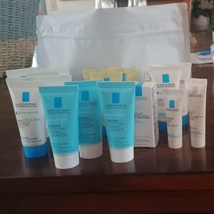 La Roche-Posay Skincare Set - Blue and White